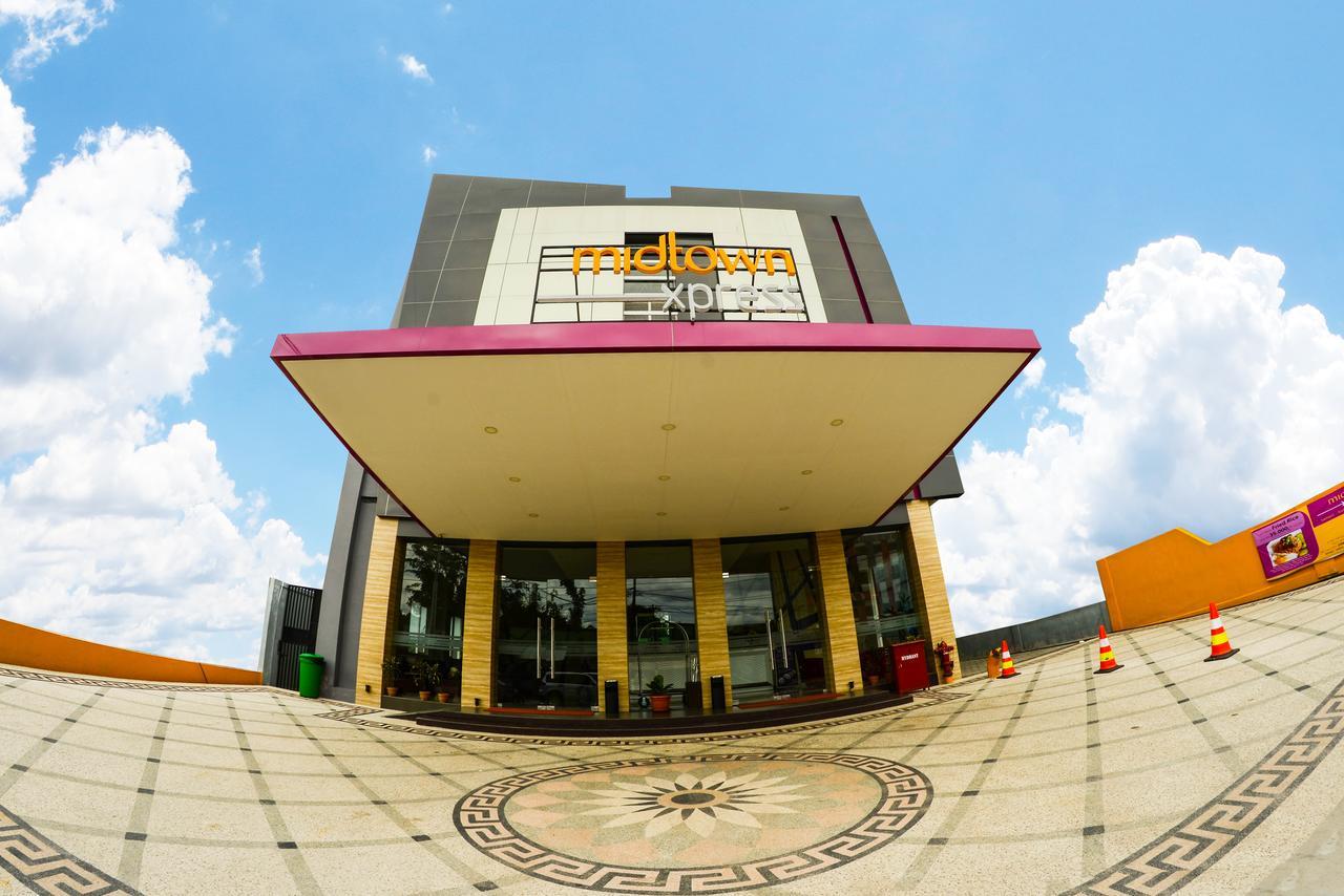 Midtown Xpress Sampit - Kalimantan Tengah Extérieur photo