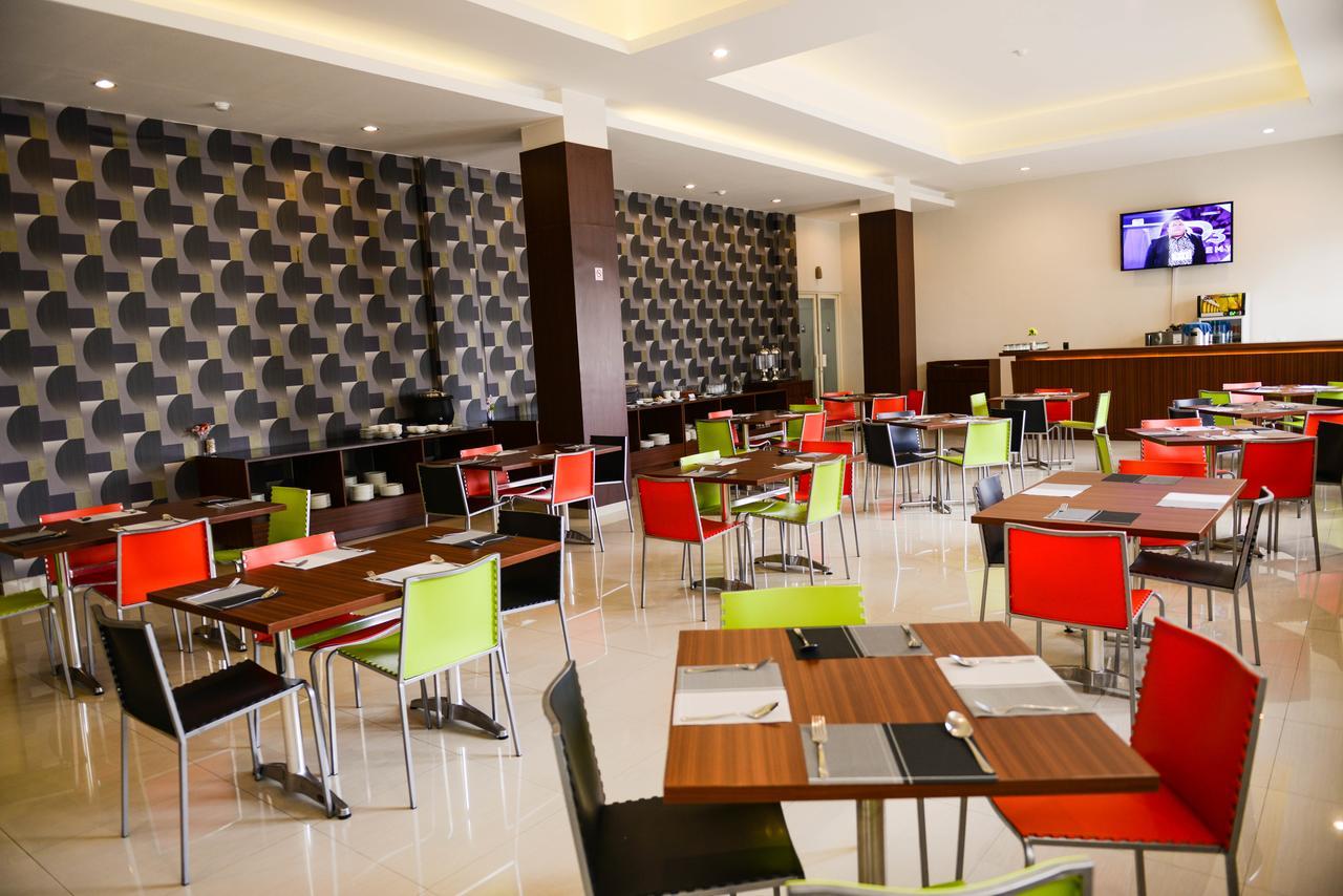 Midtown Xpress Sampit - Kalimantan Tengah Extérieur photo