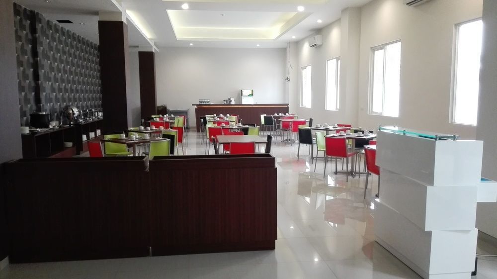 Midtown Xpress Sampit - Kalimantan Tengah Extérieur photo